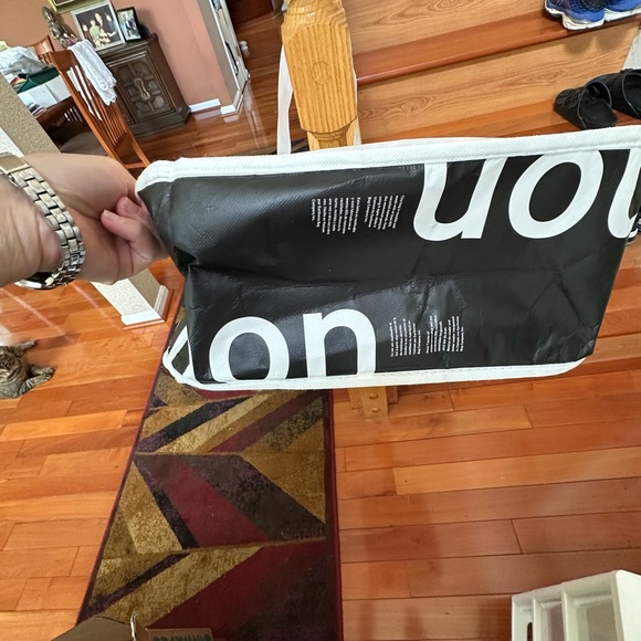 Lululemon White Tote Bag - Picture 4 of 4